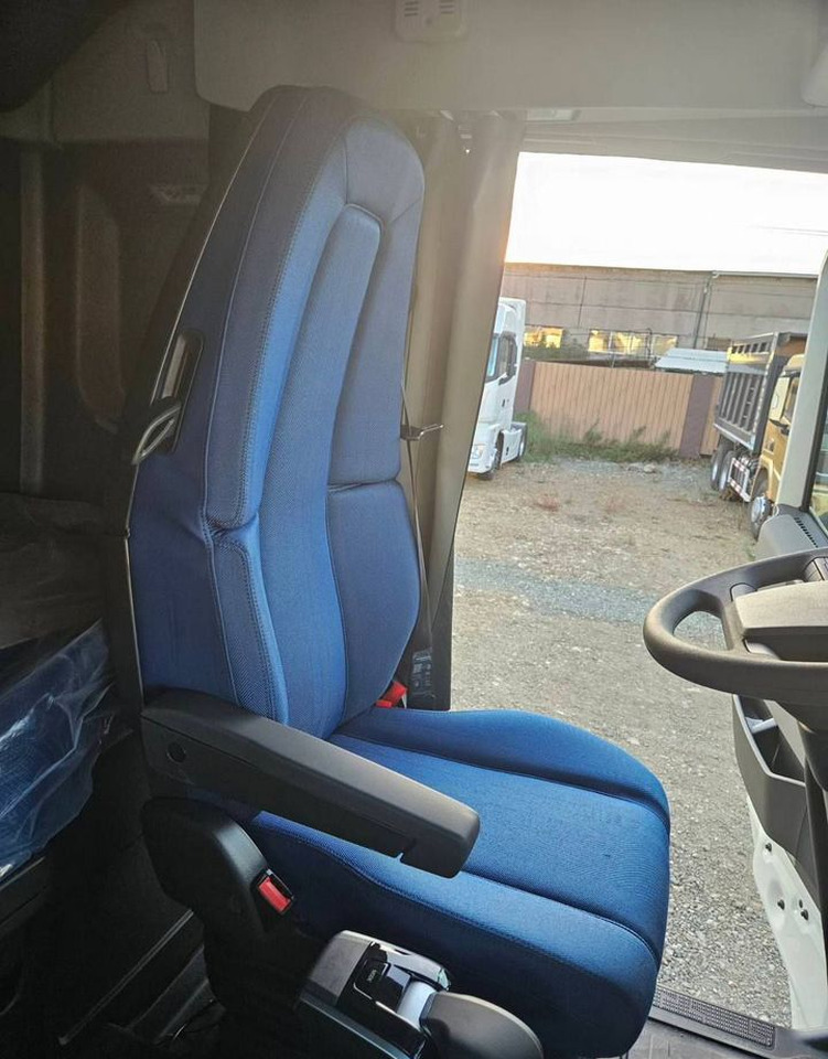 Новый Тягач Volvo FH: фото 15