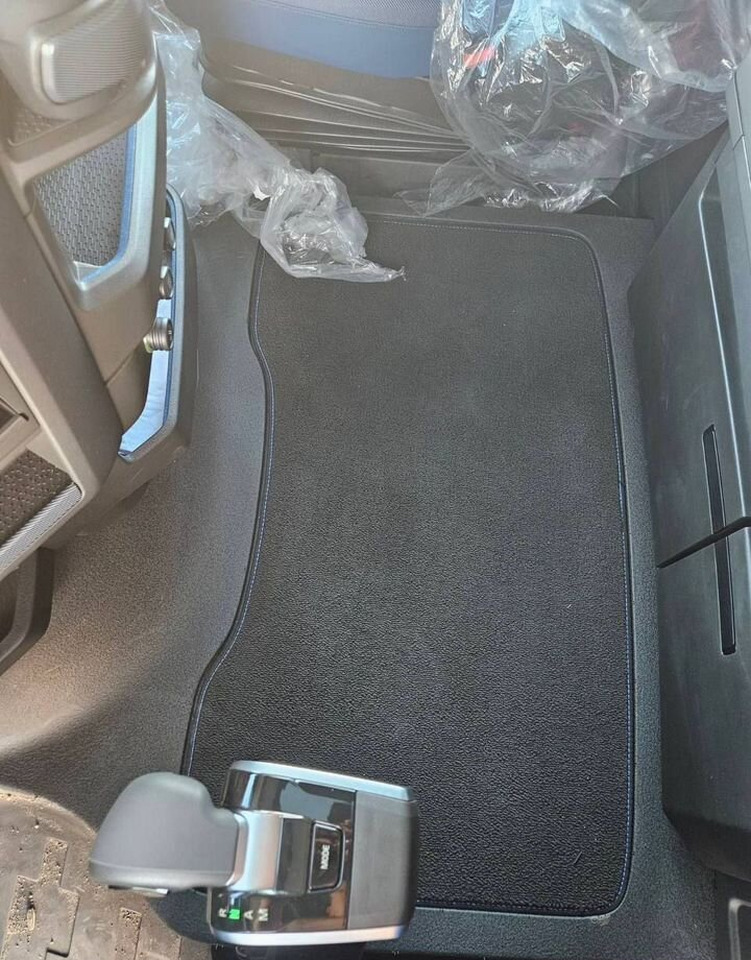 Новый Тягач Volvo FH: фото 12