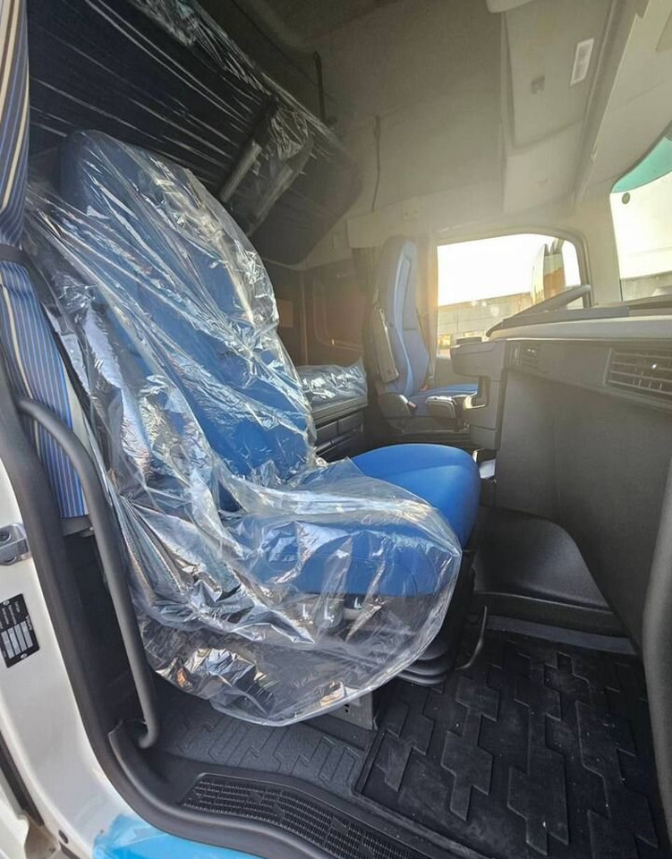 Новый Тягач Volvo FH: фото 21