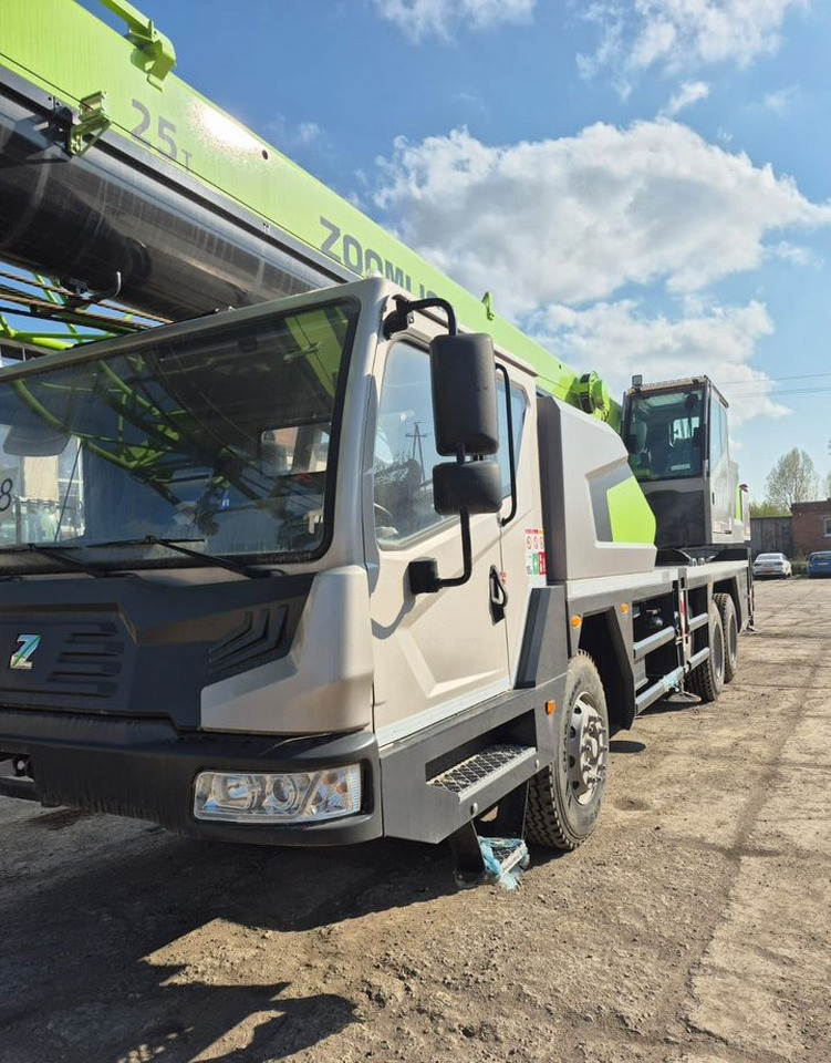 Zoomlion ZTC250V - Мобильный кран: фото 2 Zoomlion ZTC250V - Мобильный кран: фото 2