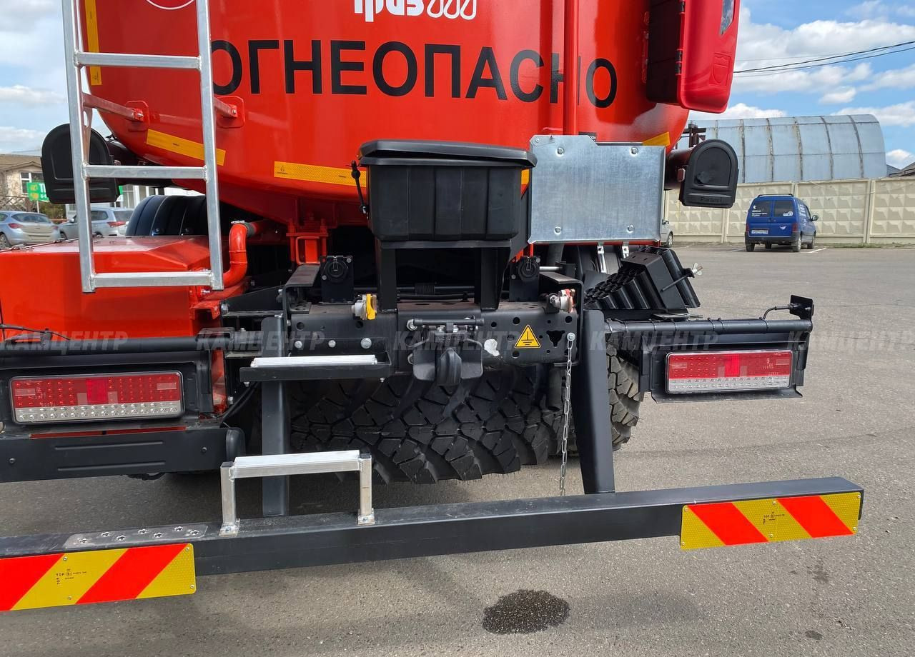 Новый Грузовик с цистерной КАМАЗ 43118-3027-48: фото 15