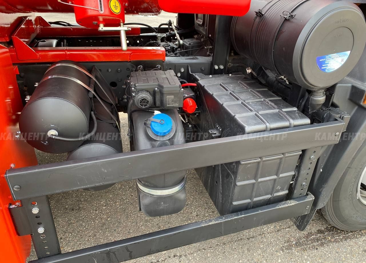 Новый Грузовик с цистерной КАМАЗ 65115: фото 14