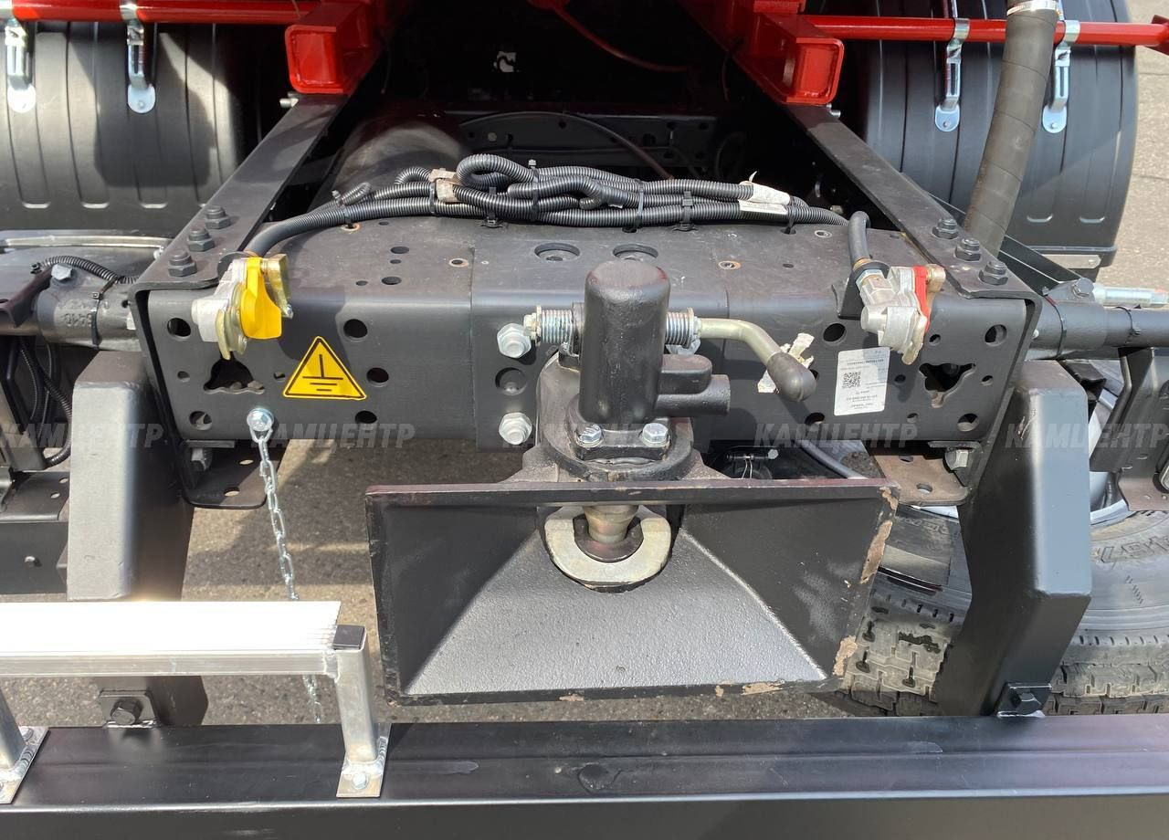 Новый Грузовик с цистерной КАМАЗ 65115: фото 17