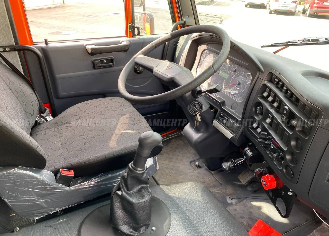 Новый Грузовик с цистерной КАМАЗ 65115: фото 9