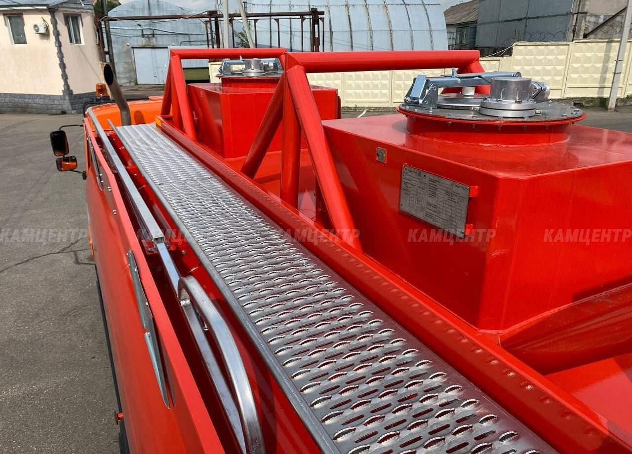 Новый Грузовик с цистерной КАМАЗ 65115: фото 12