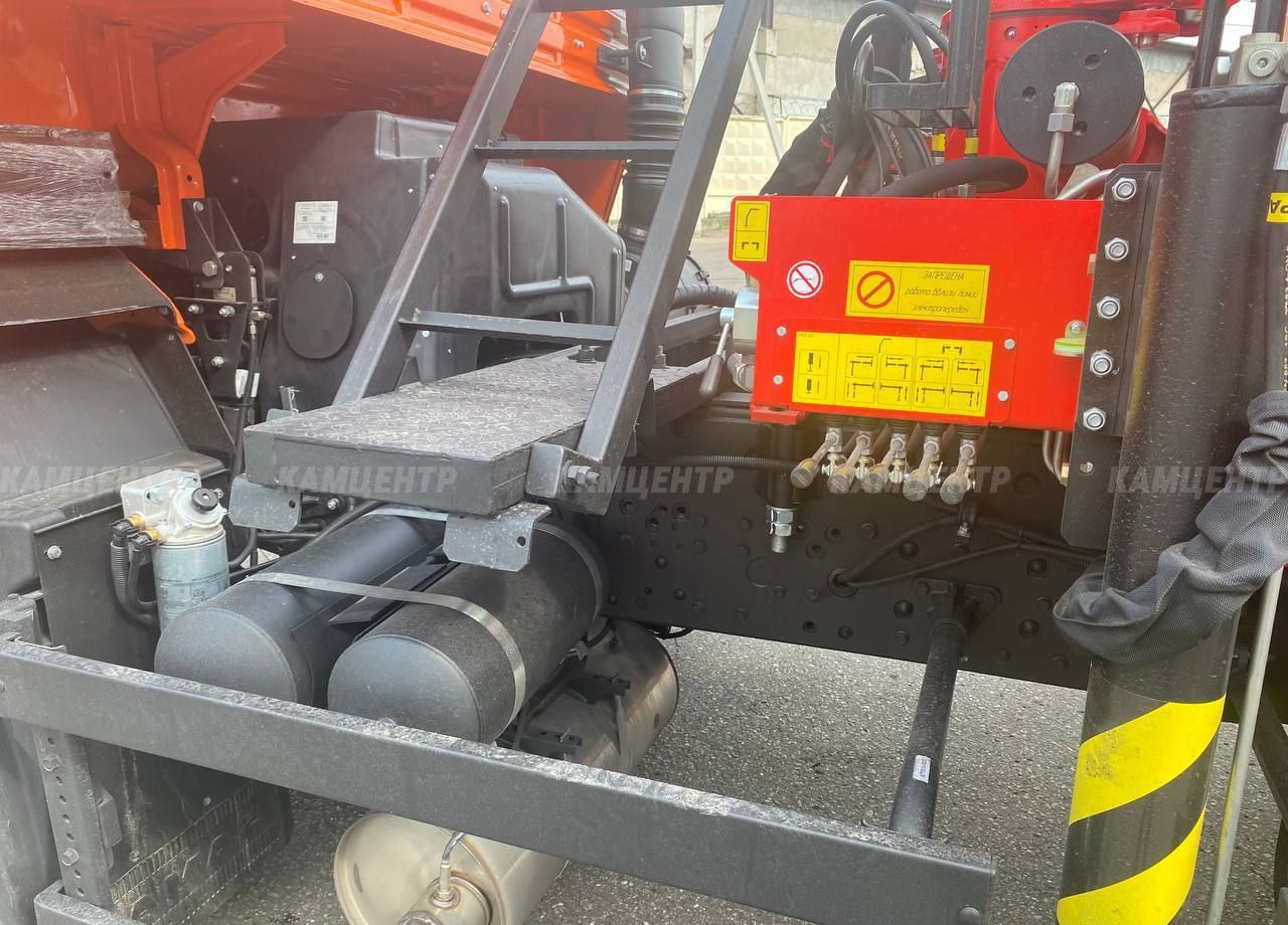 Новый Бортовой грузовик/ Платформа, Автоманипулятор КАМАЗ 65115: фото 15