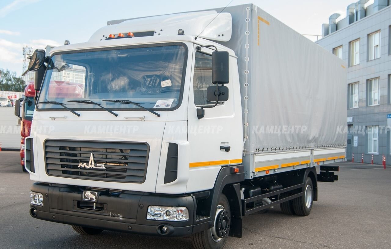 МАЗ 437121-532-000 - Тентованный грузовик: фото 3 МАЗ 437121-532-000 - Тентованный грузовик: фото 3