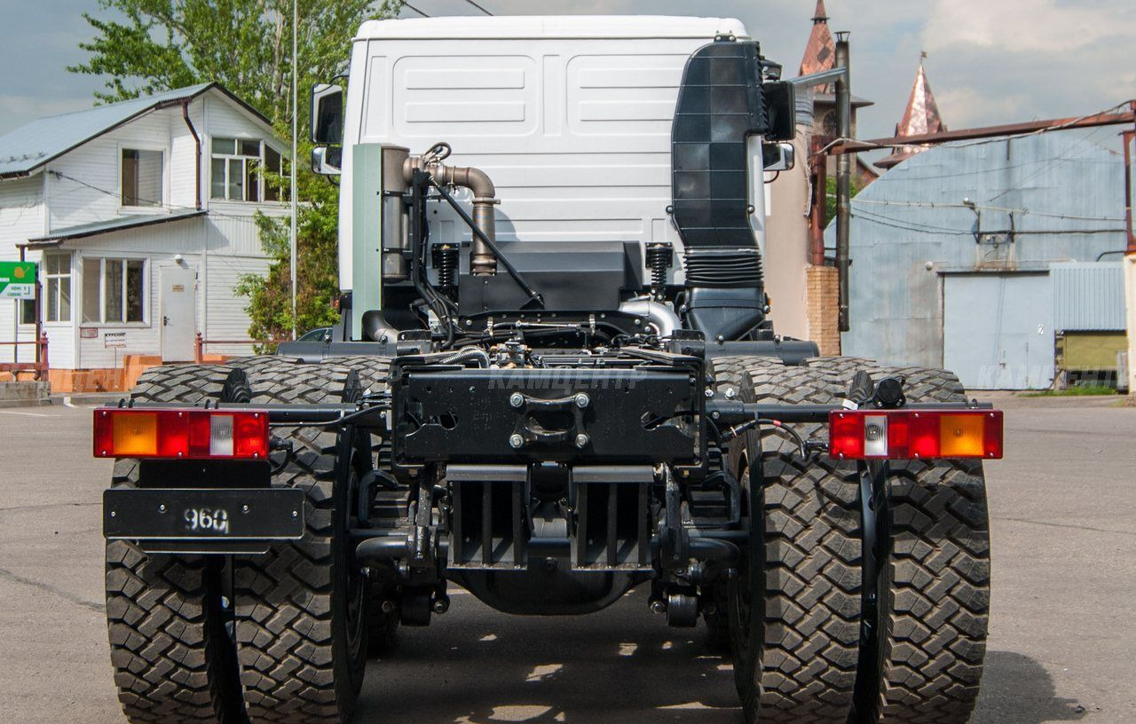 Новый Грузовик-шасси МАЗ 631226-585-042: фото 7