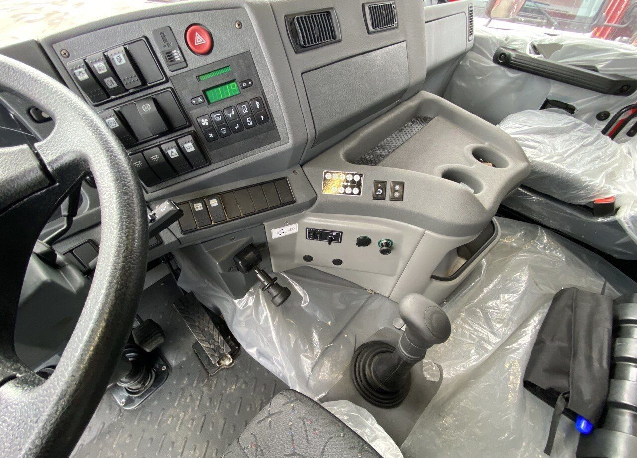 МАЗ 544028 - Тягач: фото 4 МАЗ 544028 - Тягач: фото 4