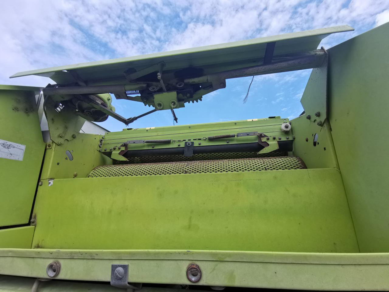 Пресс-подборщик рулонный Claas Rollant 66: фото 19