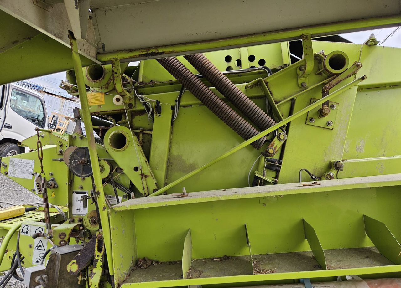 Пресс-подборщик рулонный Claas Variant 180: фото 8 Пресс-подборщик рулонный Claas Variant 180: фото 8