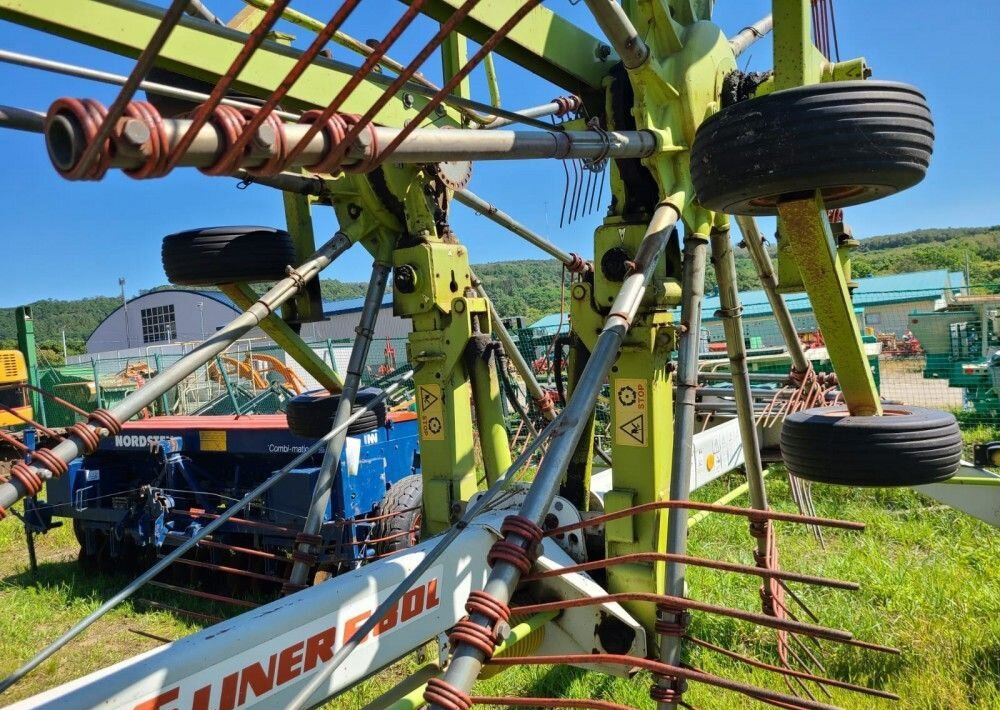Сеноворошилка Двухроторный валкоукладчик Claas Liner 680 L в сбо: фото 6