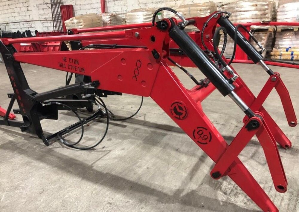 Фронтальный погрузчик Magnus ПКУ-0.9У - Фронтальный погрузчик для трактора: фото 2 Фронтальный погрузчик Magnus ПКУ-0.9У - Фронтальный погрузчик для трактора: фото 2