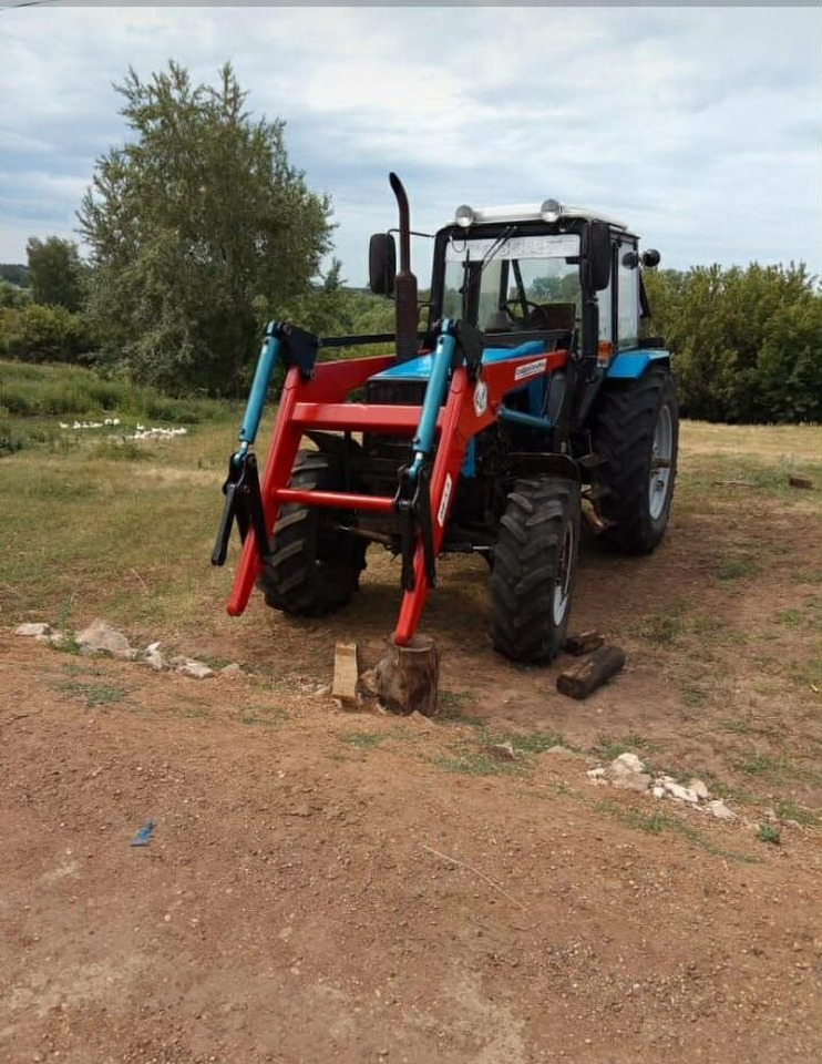 Фронтальный погрузчик ПФ-1.2 на МТЗ 1221 - Фронтальный погрузчик для трактора: фото 2 Фронтальный погрузчик ПФ-1.2 на МТЗ 1221 - Фронтальный погрузчик для трактора: фото 2