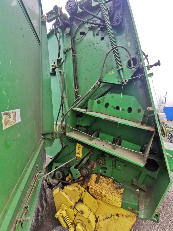 Пресс-подборщик рулонный JOHN DEERE 592: фото 10