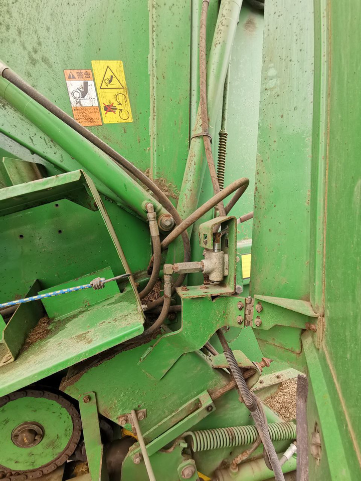 Пресс-подборщик рулонный JOHN DEERE 592: фото 19