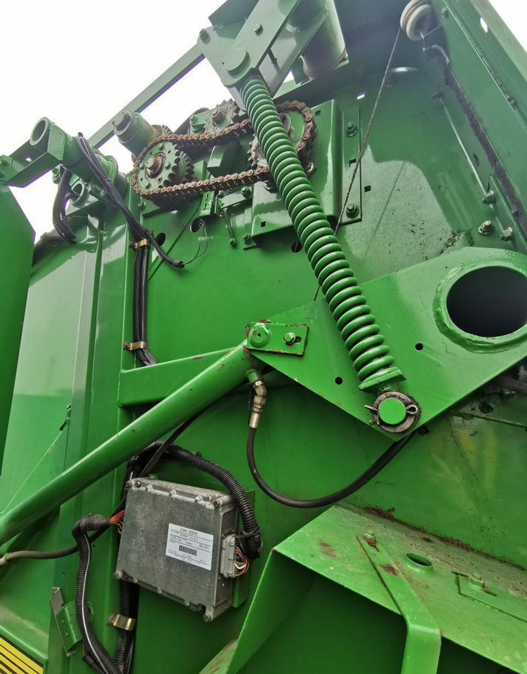 Пресс-подборщик рулонный John Deere 580: фото 21