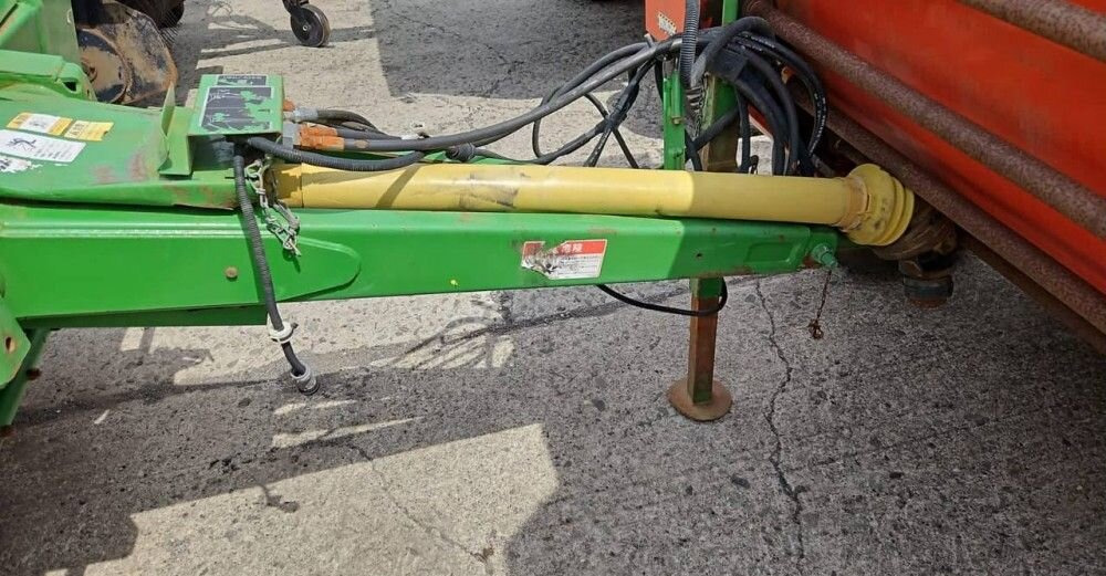 Пресс-подборщик рулонный John Deere 590: фото 13