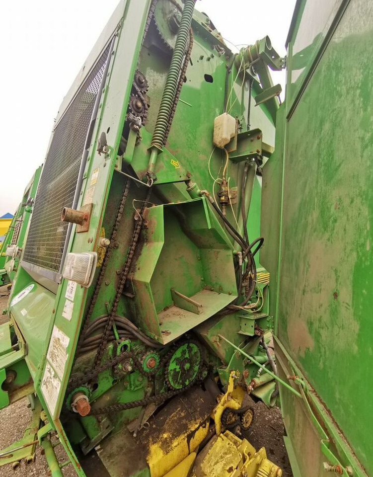 Пресс-подборщик рулонный John Deere 590: фото 14