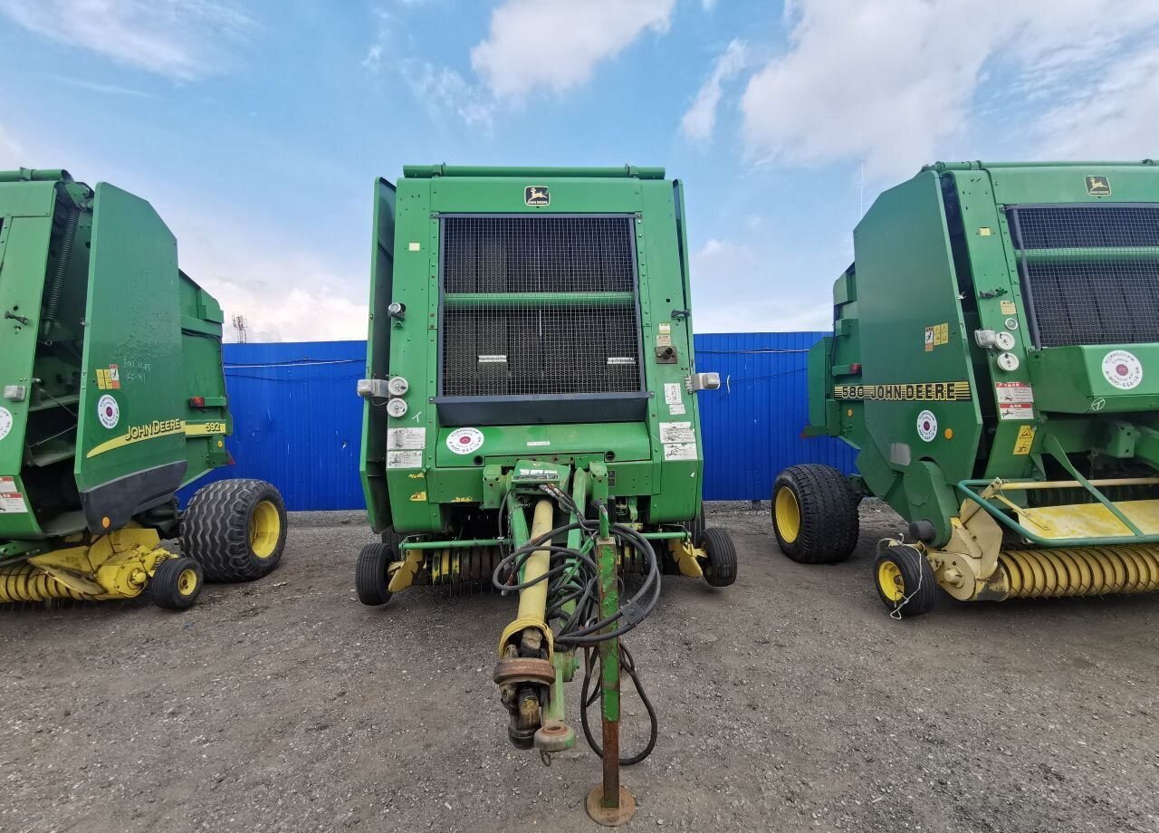 John Deere 590 - Пресс-подборщик рулонный: фото 3 John Deere 590 - Пресс-подборщик рулонный: фото 3