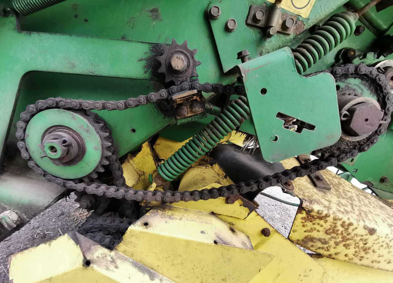 Пресс-подборщик рулонный John Deere 592: фото 21