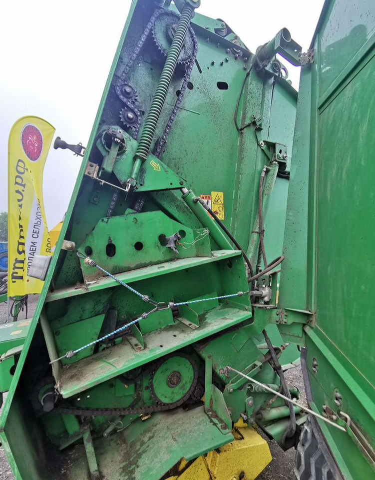Пресс-подборщик рулонный John Deere 592: фото 14