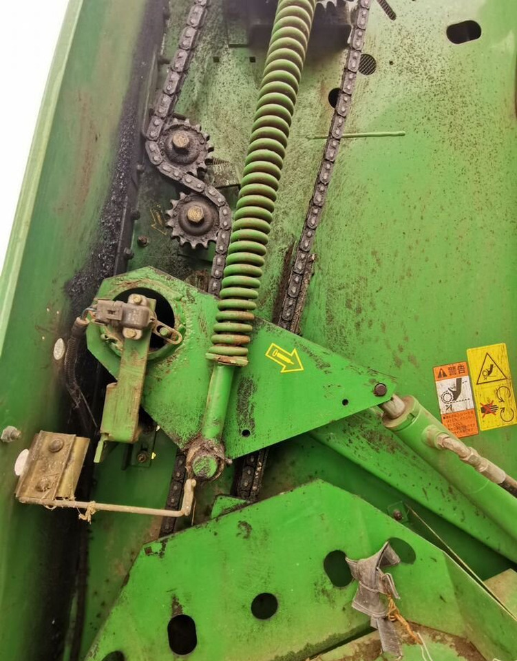 Пресс-подборщик рулонный John Deere 592: фото 17