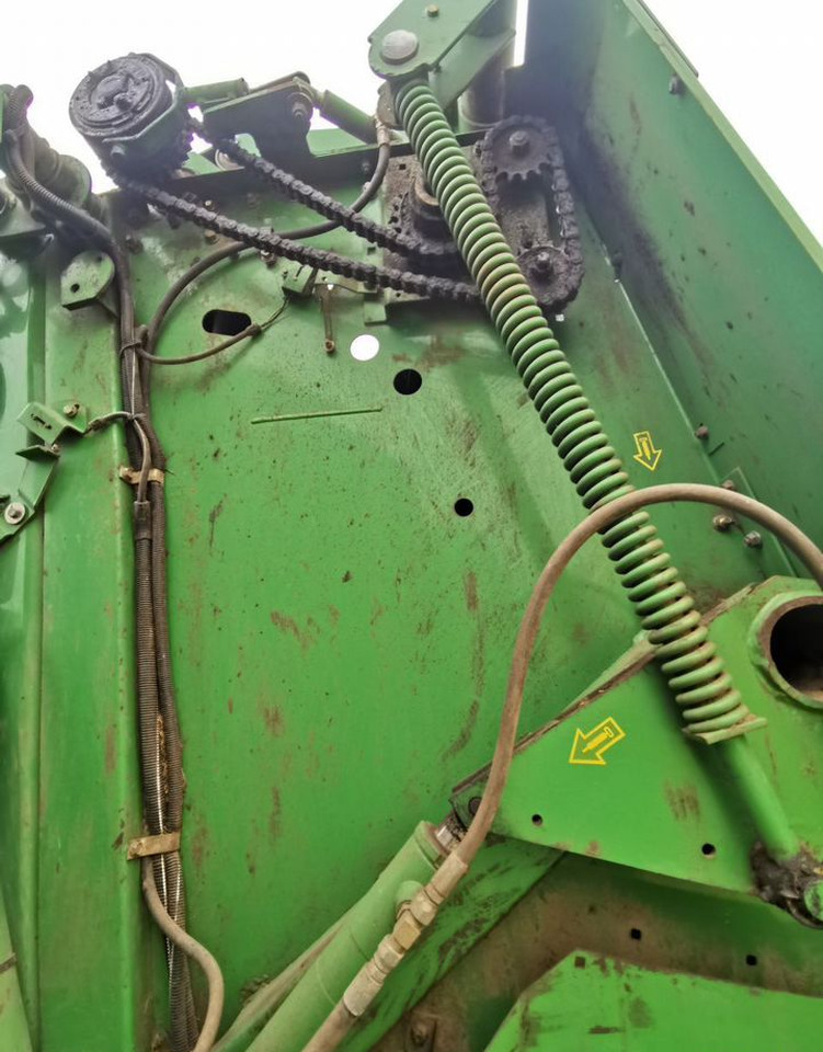 Пресс-подборщик рулонный John Deere 592: фото 18
