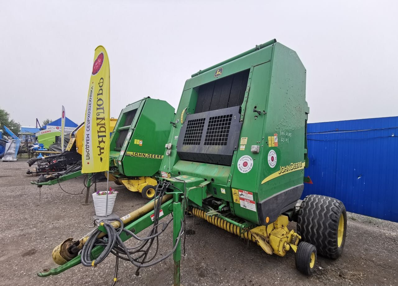 John Deere 592 - Пресс-подборщик рулонный: фото 1 John Deere 592 - Пресс-подборщик рулонный: фото 1