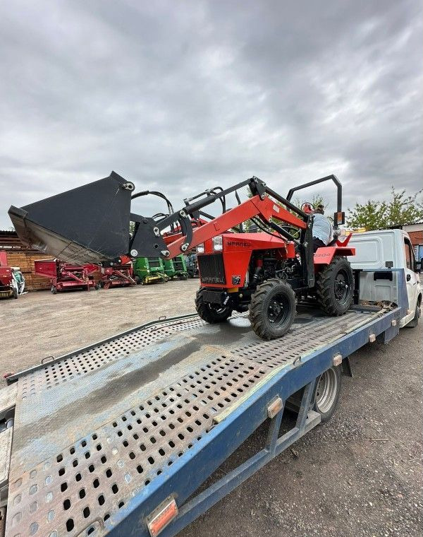 Минитрактор Уралец-2204 (4Х4) - Минитрактор: фото 1 Минитрактор Уралец-2204 (4Х4) - Минитрактор: фото 1