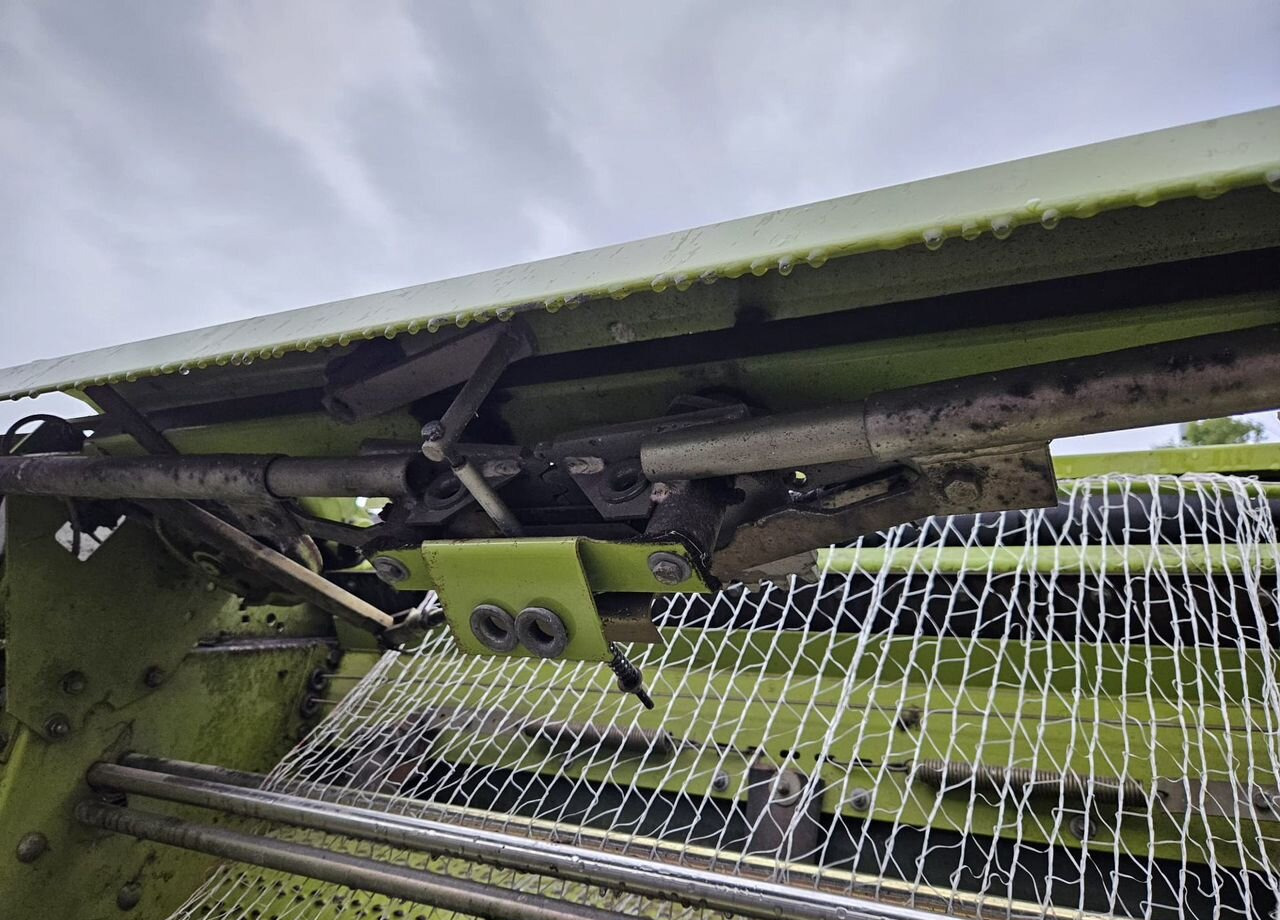 Пресс-подборщик Claas Rollant 160 б/у в сборе - Пресс-подборщик рулонный: фото 4 Пресс-подборщик Claas Rollant 160 б/у в сборе - Пресс-подборщик рулонный: фото 4