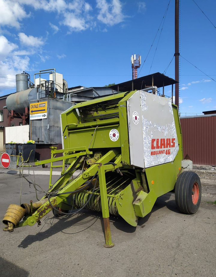 Пресс-подборщик Claas Rollant 46 в сборе - Пресс-подборщик рулонный: фото 3 Пресс-подборщик Claas Rollant 46 в сборе - Пресс-подборщик рулонный: фото 3
