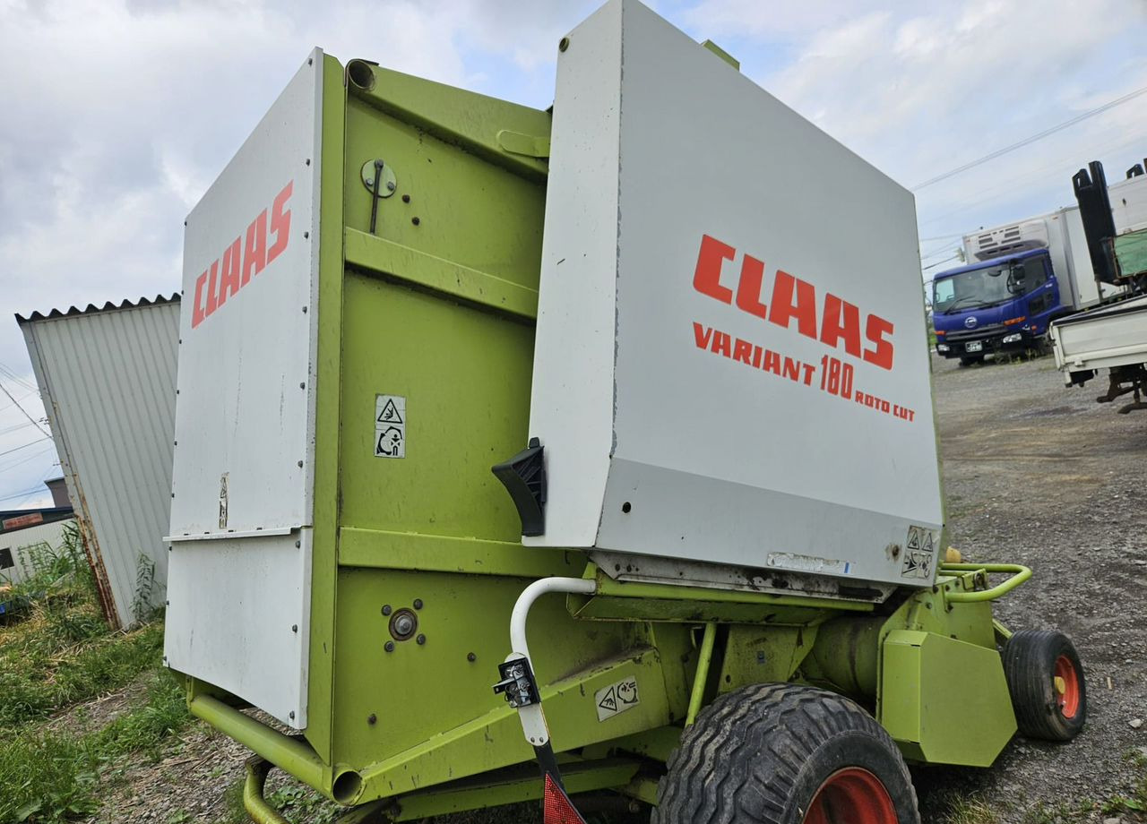 Пресс-подборщик Claas Variant 180 б/у в сборе - Пресс-подборщик рулонный: фото 2 Пресс-подборщик Claas Variant 180 б/у в сборе - Пресс-подборщик рулонный: фото 2