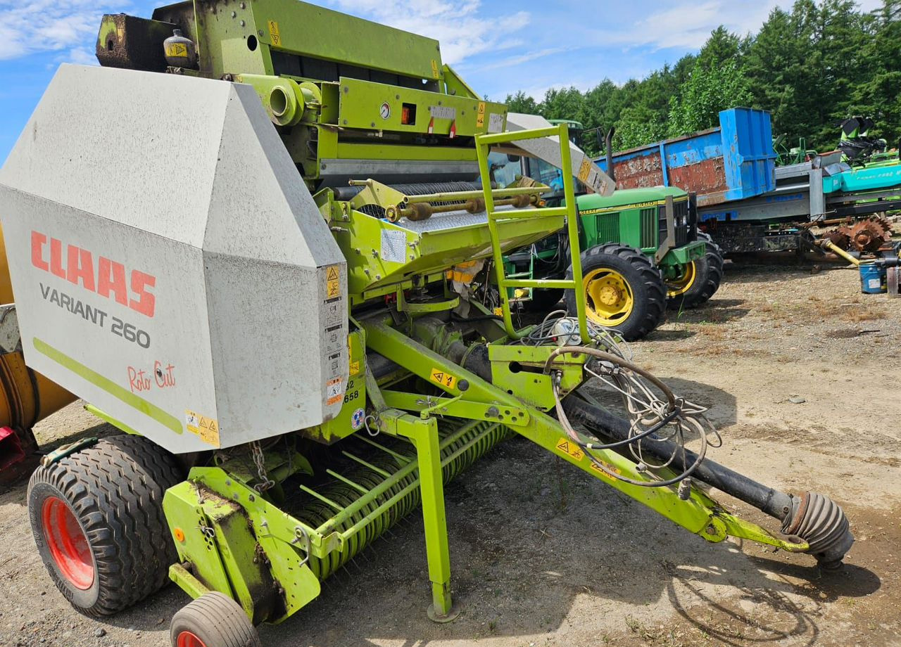 Пресс-подборщик Claas Variant 260 б/у в сборе - Пресс-подборщик рулонный: фото 1