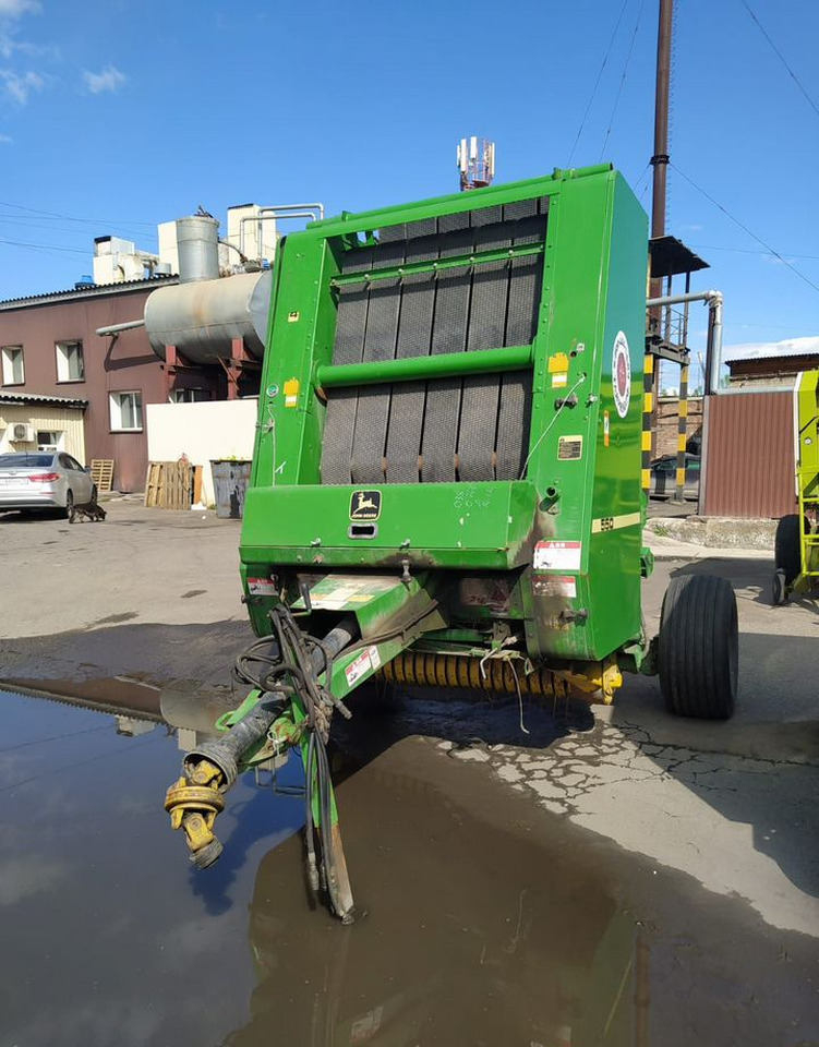 Пресс-подборщик John Deere 550 в сборе - Пресс-подборщик рулонный: фото 1 Пресс-подборщик John Deere 550 в сборе - Пресс-подборщик рулонный: фото 1