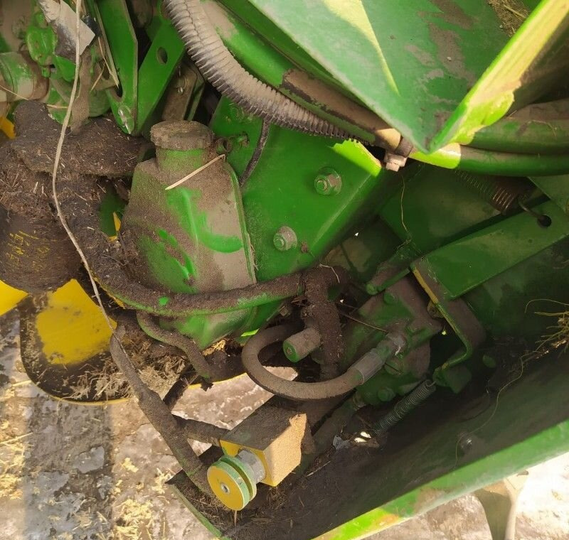 Пресс-подборщик рулонный Пресс-подборщик John Deere 550 в сборе: фото 6