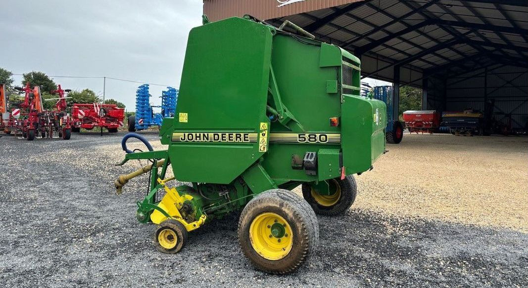 Пресс-подборщик John Deere 580 в сборе - Пресс-подборщик рулонный: фото 1 Пресс-подборщик John Deere 580 в сборе - Пресс-подборщик рулонный: фото 1