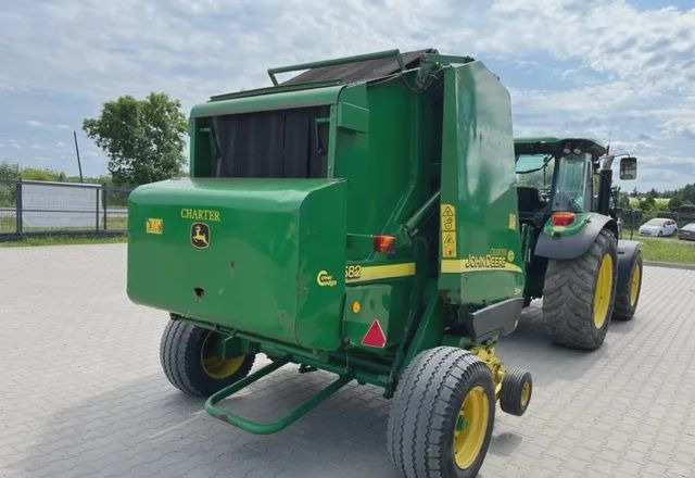 Пресс-подборщик John Deere 582 в сборе - Пресс-подборщик рулонный: фото 3 Пресс-подборщик John Deere 582 в сборе - Пресс-подборщик рулонный: фото 3