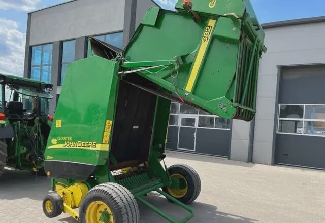 Пресс-подборщик John Deere 582 в сборе - Пресс-подборщик рулонный: фото 5 Пресс-подборщик John Deere 582 в сборе - Пресс-подборщик рулонный: фото 5