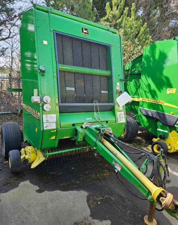 Пресс-подборщик John Deere 590 в сборе - Пресс-подборщик рулонный: фото 1 Пресс-подборщик John Deere 590 в сборе - Пресс-подборщик рулонный: фото 1