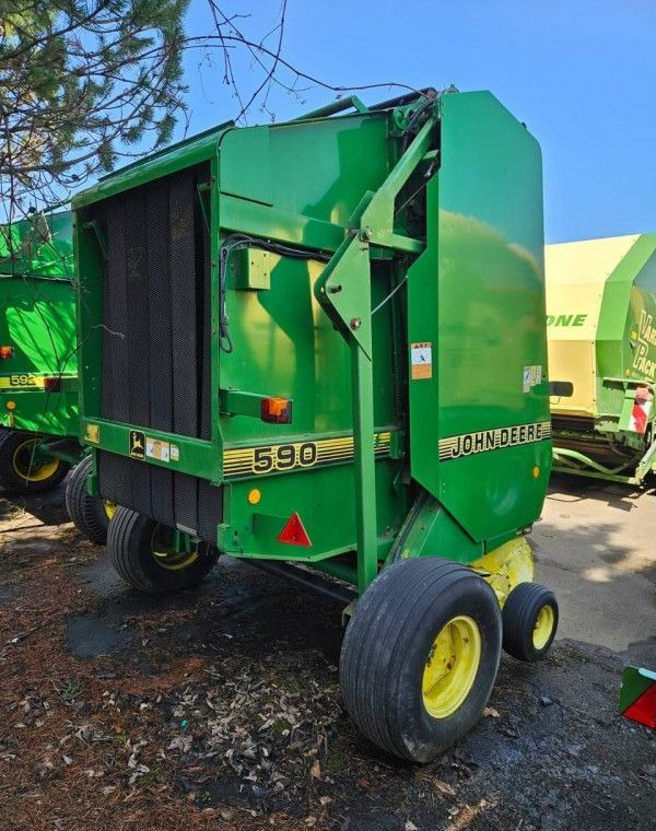 Пресс-подборщик John Deere 590 в сборе - Пресс-подборщик рулонный: фото 3 Пресс-подборщик John Deere 590 в сборе - Пресс-подборщик рулонный: фото 3