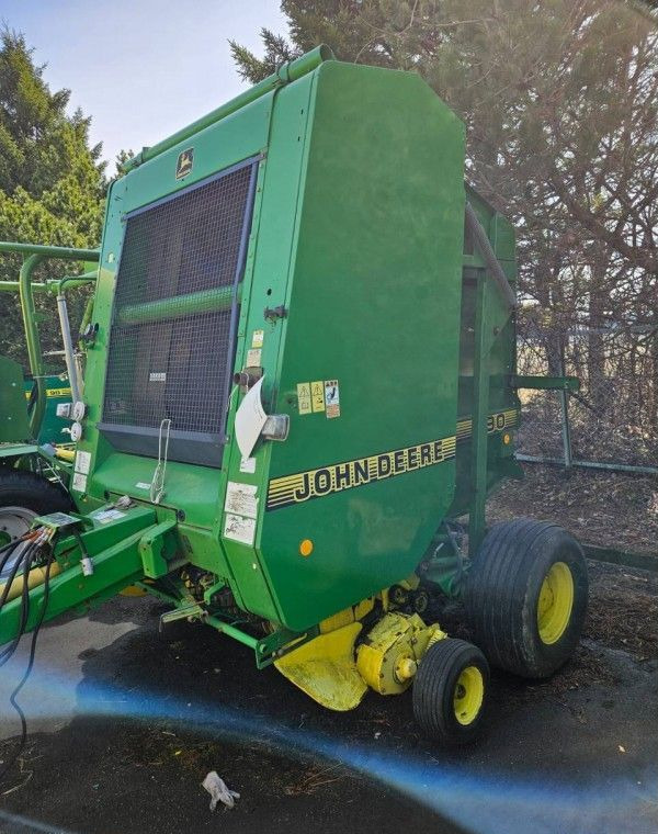 Пресс-подборщик John Deere 590 в сборе - Пресс-подборщик рулонный: фото 2 Пресс-подборщик John Deere 590 в сборе - Пресс-подборщик рулонный: фото 2