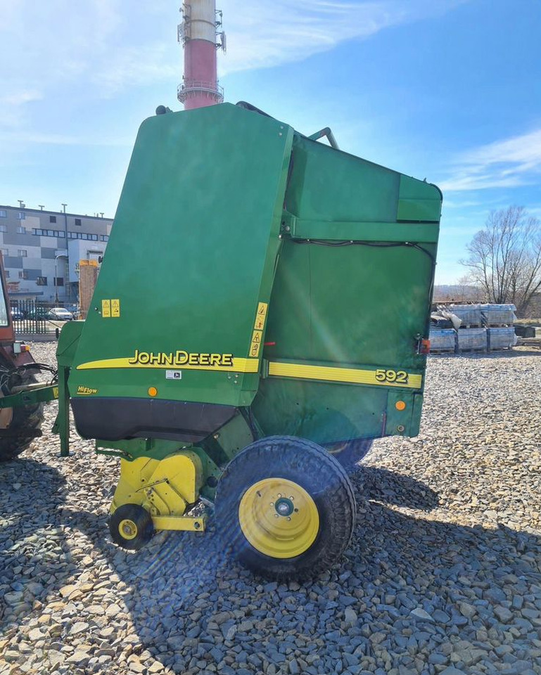 Пресс-подборщик John Deere 592 в сборе - Пресс-подборщик рулонный: фото 5 Пресс-подборщик John Deere 592 в сборе - Пресс-подборщик рулонный: фото 5
