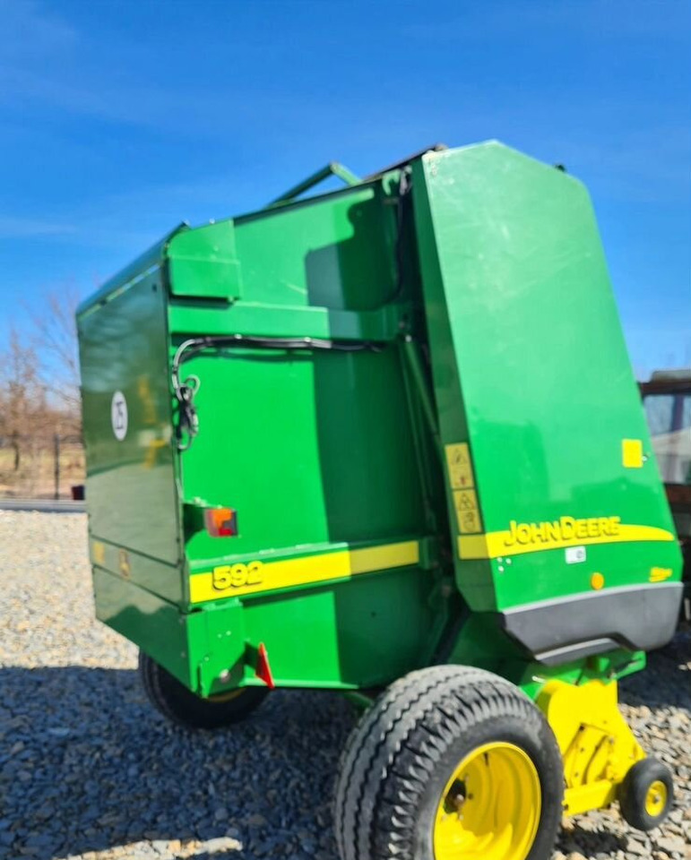 Пресс-подборщик John Deere 592 в сборе - Пресс-подборщик рулонный: фото 4 Пресс-подборщик John Deere 592 в сборе - Пресс-подборщик рулонный: фото 4
