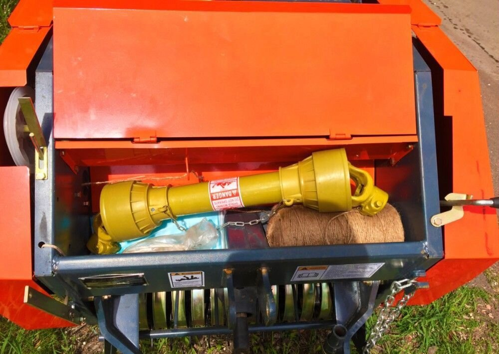 Пресс-подборщик Уралец 0870 в сборе - Пресс-подборщик рулонный: фото 1 Пресс-подборщик Уралец 0870 в сборе - Пресс-подборщик рулонный: фото 1