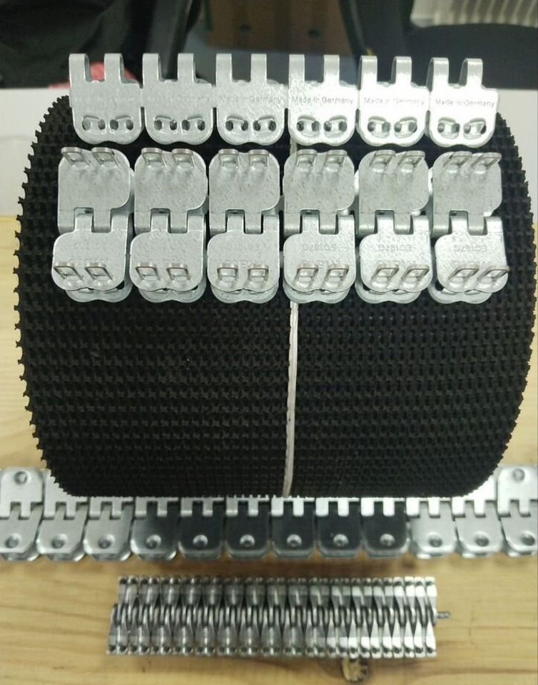 Соединитель лент на пресс подборщик - Запчасти для Пресс-подборщиков рулонных: фото 3 Соединитель лент на пресс подборщик - Запчасти для Пресс-подборщиков рулонных: фото 3