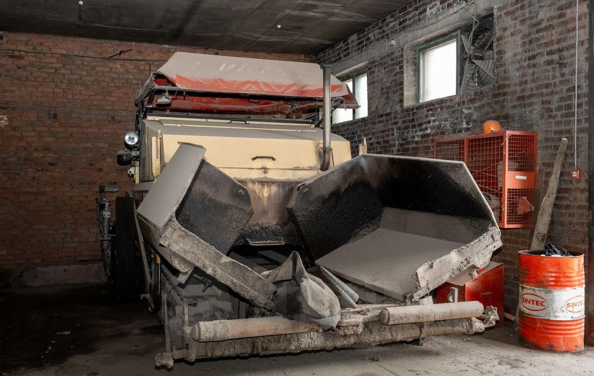 Dynapac F141C - Асфальтоукладчик: фото 1 Dynapac F141C - Асфальтоукладчик: фото 1