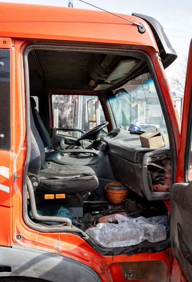 Самосвал FAW CA3252P2K2T1A: фото 10