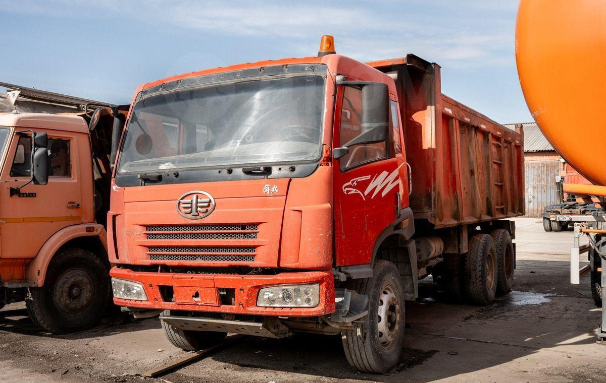 FAW J5P6x4 CA3252P2K2T1A - Самосвал: фото 1 FAW J5P6x4 CA3252P2K2T1A - Самосвал: фото 1