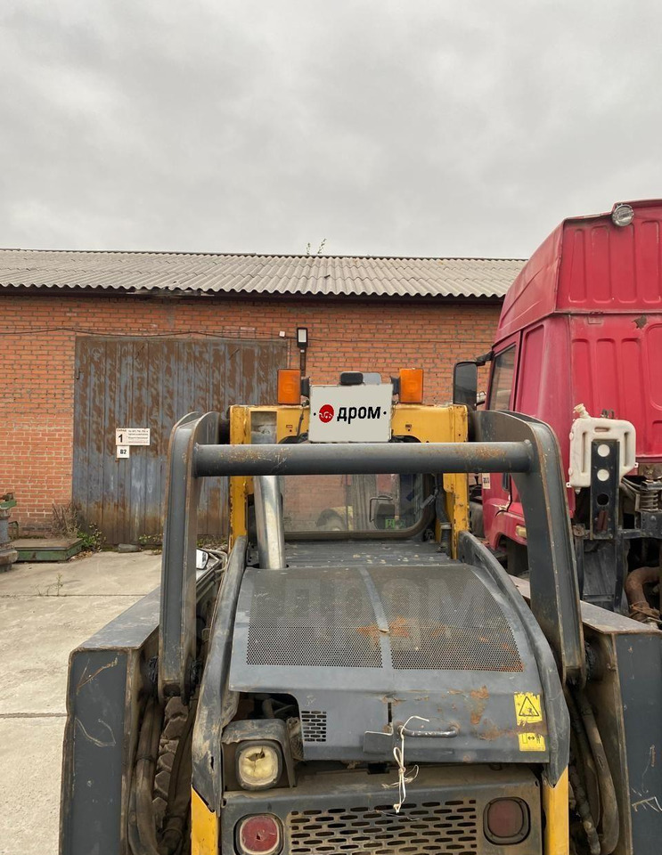 John Deere 326D - Мини-погрузчик с бортовым поворотом: фото 5 John Deere 326D - Мини-погрузчик с бортовым поворотом: фото 5